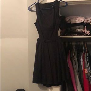 SUPER CUTE BLACK BACKLESS DRESS